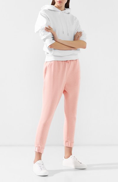 Хлопковые джоггеры ADIDAS ORIGINALS розового цвета по цене 3895 руб., арт. DU2349, фото 2 Хлопковые джоггеры ADIDAS ORIGINALS, арт. DU2349, фото 2
