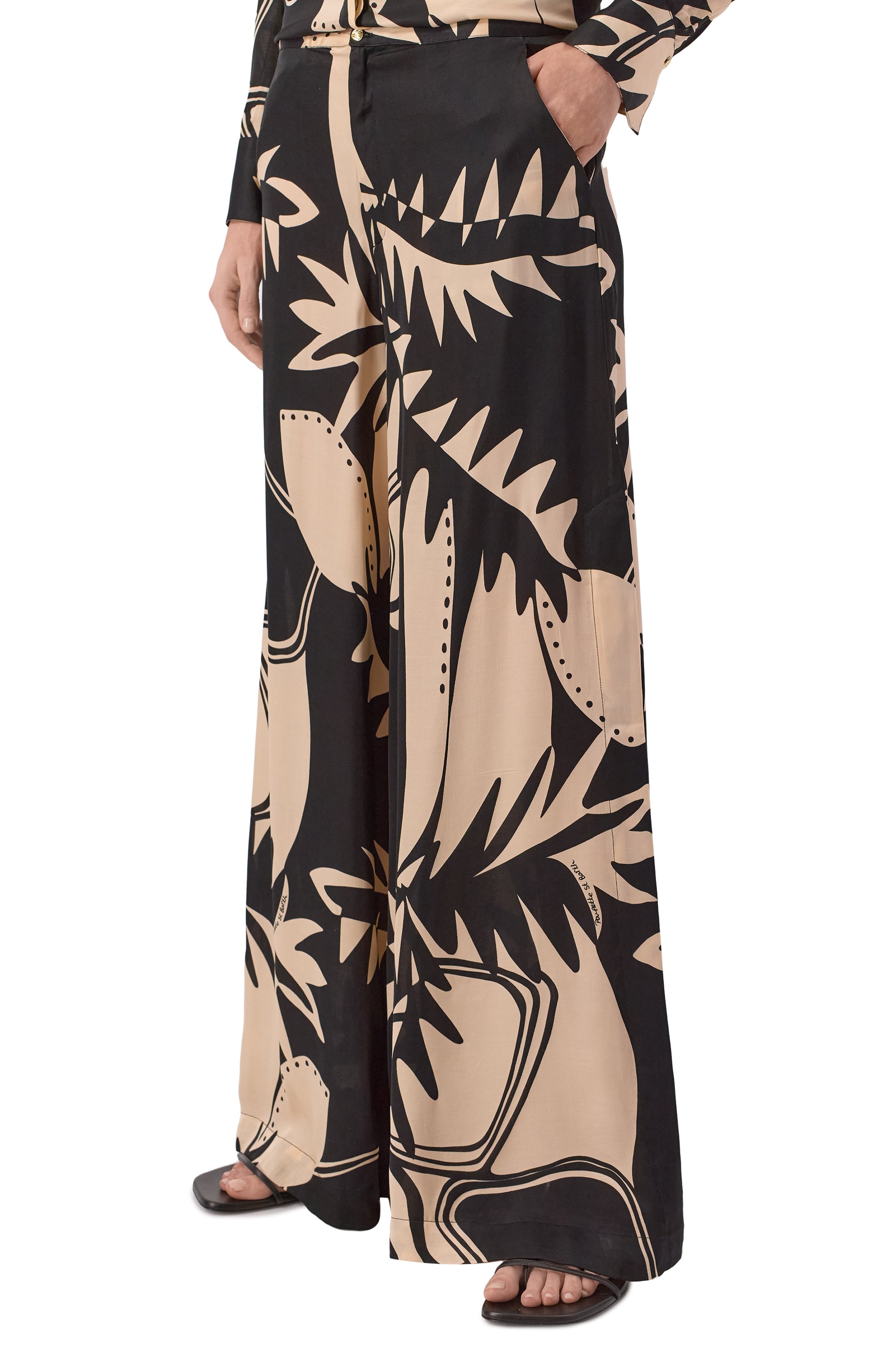 Брюки из вискозы POUPETTE ST BARTH бежевого цвета по цене 47300 руб., арт. WL3R26QVS0SK, фото 3 Брюки из вискозы POUPETTE ST BARTH, арт. WL3R26QVS0SK, фото 3