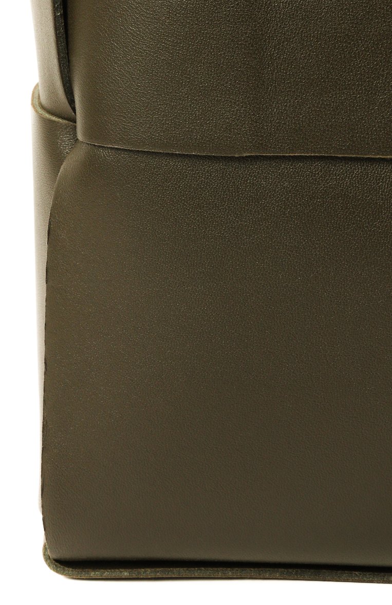 Женская сумка-тоут arco small BOTTEGA VENETA хаки цвета, арт. 652867/VCQC2 | Фото 3 (Материал: Натуральная кожа; Размер: small; Драгоценные камни: Проставлено; Материал сплава: Проставлено)