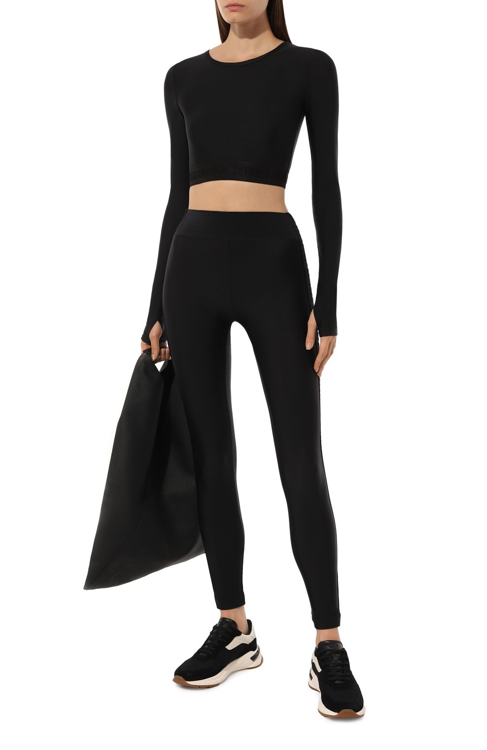 Топ VERSACE JEANS COUTURE черного цвета по цене 14800 руб., арт. 77HAH218/J0148, фото 2 Топ VERSACE JEANS COUTURE, арт. 77HAH218/J0148, фото 2