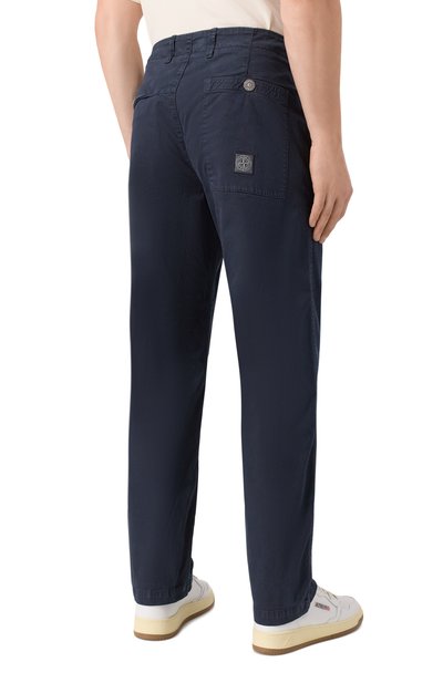 Хлопковые брюки STONE ISLAND темно-синего цвета по цене 48300 руб., арт. K1S153100001/S0004, фото 4 Хлопковые брюки STONE ISLAND, арт. K1S153100001/S0004, фото 4