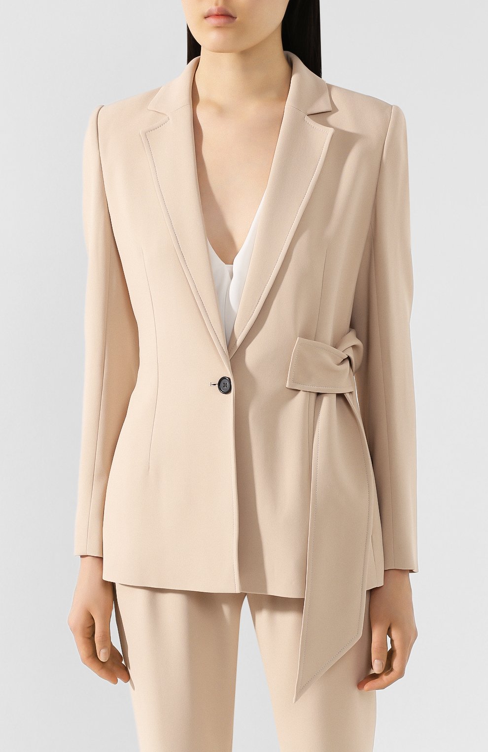 Жакет ROLAND MOURET бежевого цвета по цене 145000 руб., арт. SS20/S0844/F2241, фото 3 Жакет ROLAND MOURET, арт. SS20/S0844/F2241, фото 3