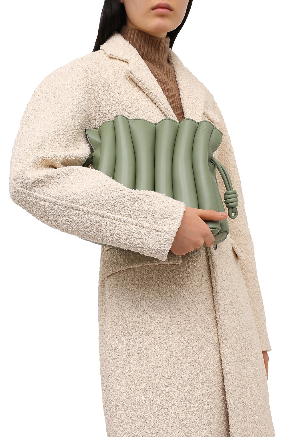 Сумка flamenco LOEWE зеленого цвета по цене 348500 руб., арт. A411FC4X01, фото 2 Сумка flamenco LOEWE, арт. A411FC4X01, фото 2