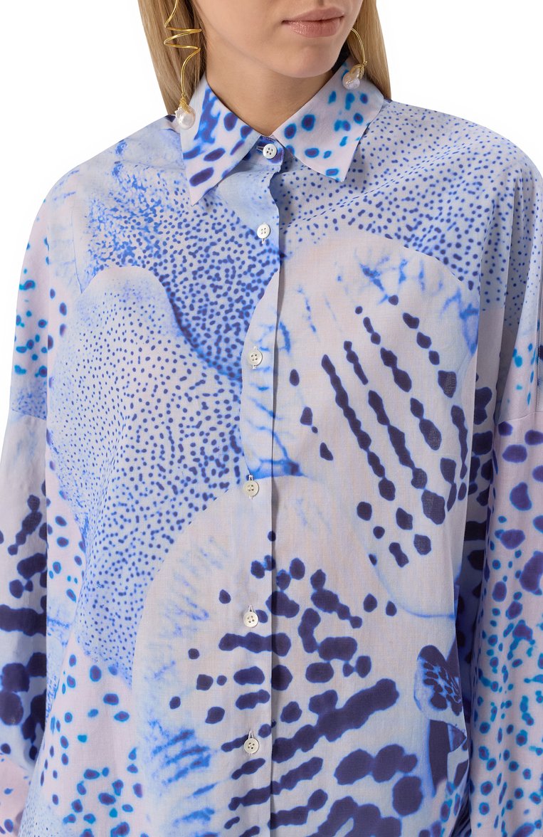 Женская хлопковая рубашка DRIES VAN NOTEN голубого цвета, арт. 251-010700-1110 | Фото 5 (Материал внешний: Хлопок; Длина (для топов): Удлиненные; Рукава: Длинные; Женское Кросс-КТ: Рубашка-одежда; Принт: С принтом; Стили: Кэжуэл; Автоматизация состава: Проставлено; Автоматизация ТО: Проставлено)