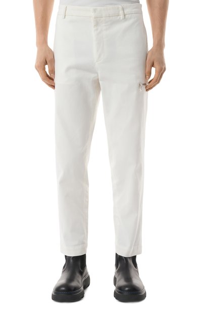 Хлопковые брюки MONCLER белого цвета по цене 65650 руб., арт. 2A000-31-596EJ, фото 3 Хлопковые брюки MONCLER, арт. 2A000-31-596EJ, фото 3