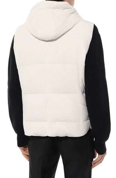 Пуховый жилет BRUNELLO CUCINELLI белого цвета по цене 277000 руб., арт. MM4031716, фото 4 Пуховый жилет BRUNELLO CUCINELLI, арт. MM4031716, фото 4