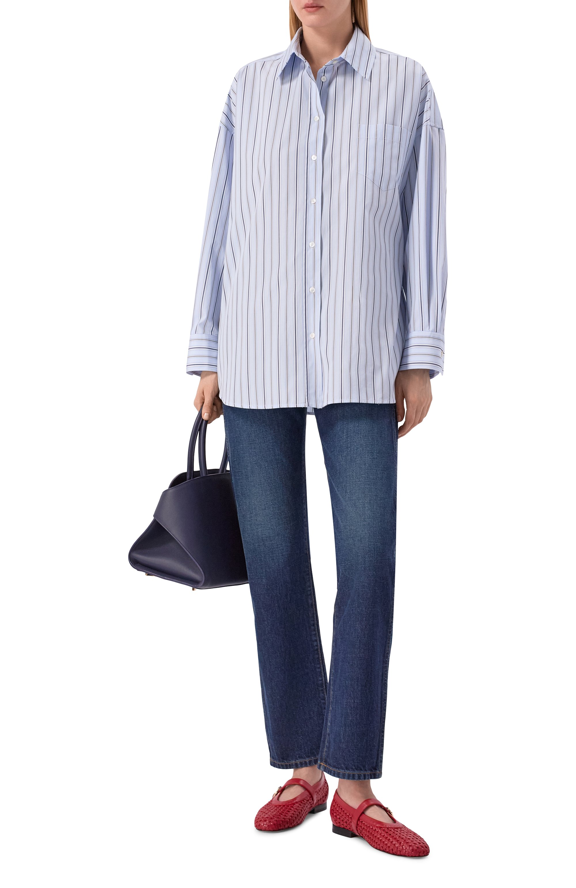 Хлопковая рубашка WEEKEND MAX MARA голубого цвета по цене 29950 руб., арт. AM0UR, фото 2 Хлопковая рубашка WEEKEND MAX MARA, арт. AM0UR, фото 2