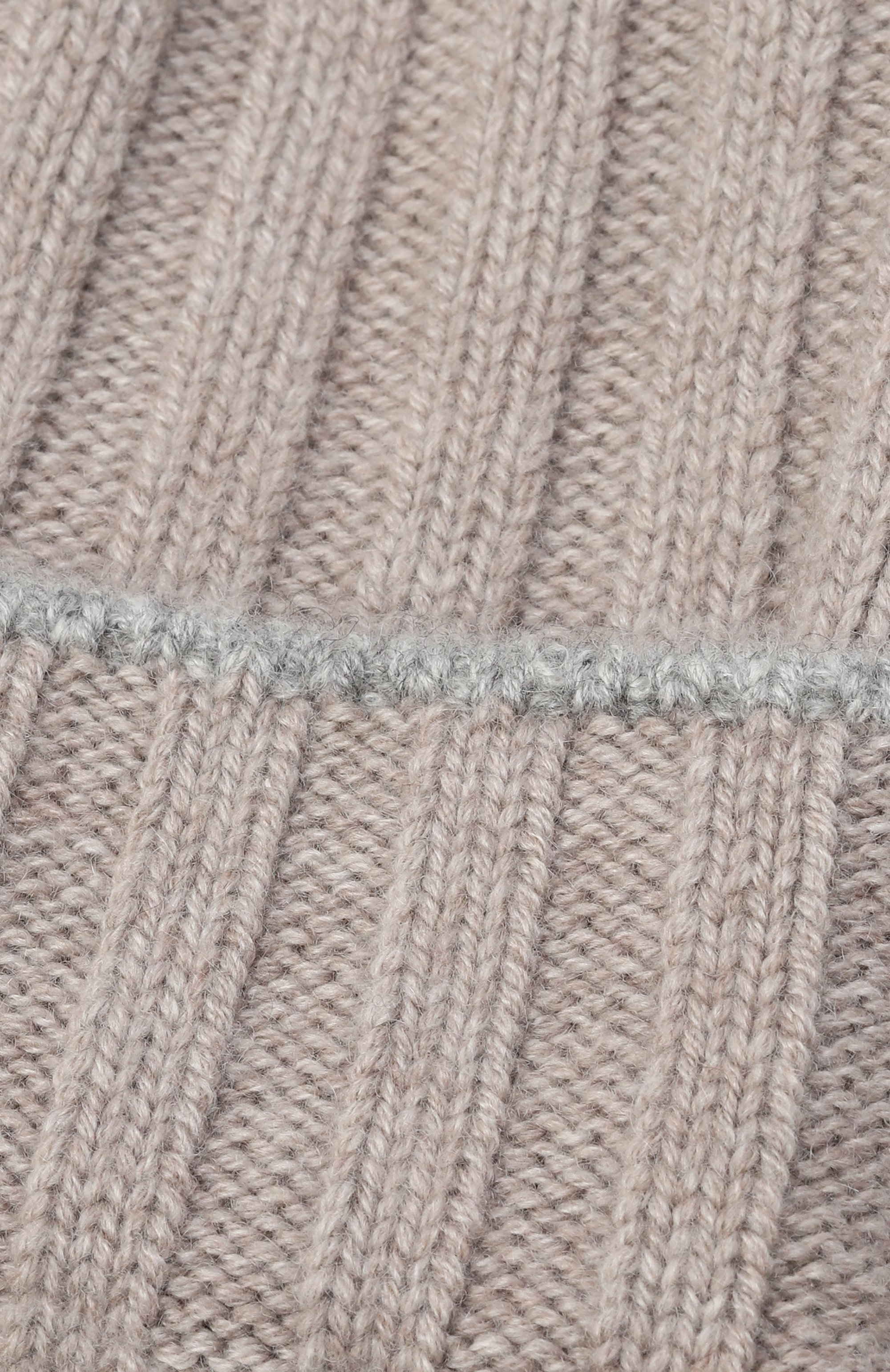 Кашемировая шапка BRUNELLO CUCINELLI бежевого цвета по цене 48200 руб., арт. M2240900, фото 3 Кашемировая шапка BRUNELLO CUCINELLI, арт. M2240900, фото 3