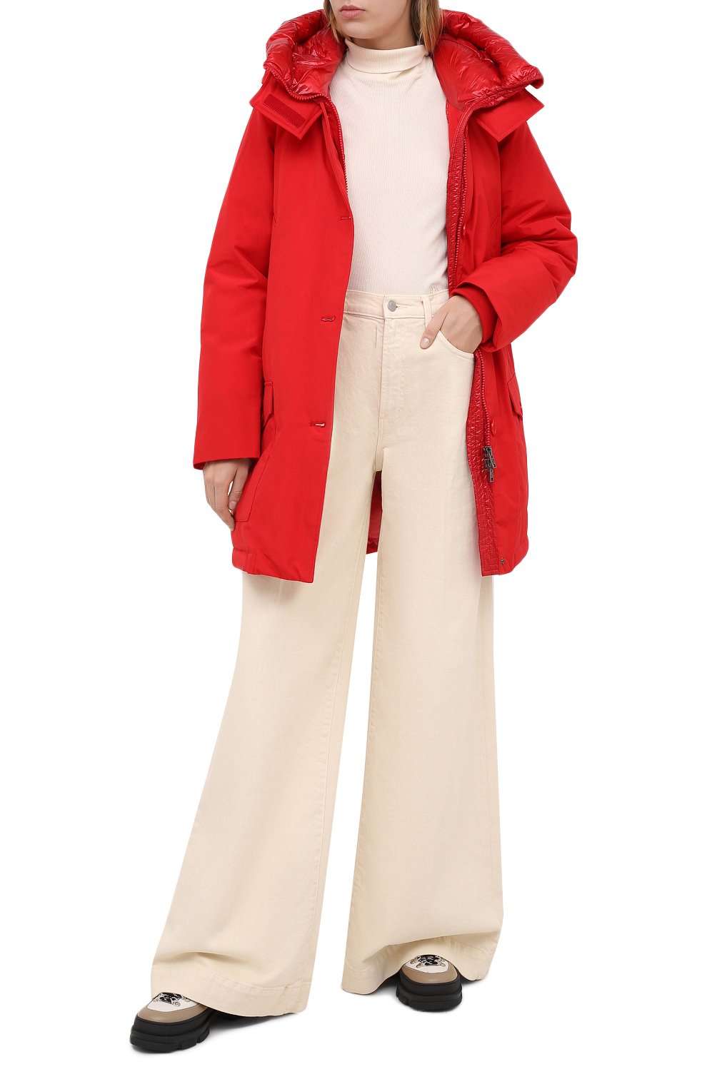 Пуховая парка WOOLRICH красного цвета по цене 77150 руб., арт. CFWW0U0304FR/UT0001, фото 2 Пуховая парка WOOLRICH, арт. CFWW0U0304FR/UT0001, фото 2