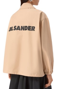 Женская хлопковая куртка JIL SANDER бежевого цвета, арт. J04AM0001-J45026 | Фото 4 (Рукава: Длинные; Материал внешний: Хлопок; Длина (верхняя одежда): Короткие; Кросс-КТ: Куртка, Легкие; Стили: Минимализм)