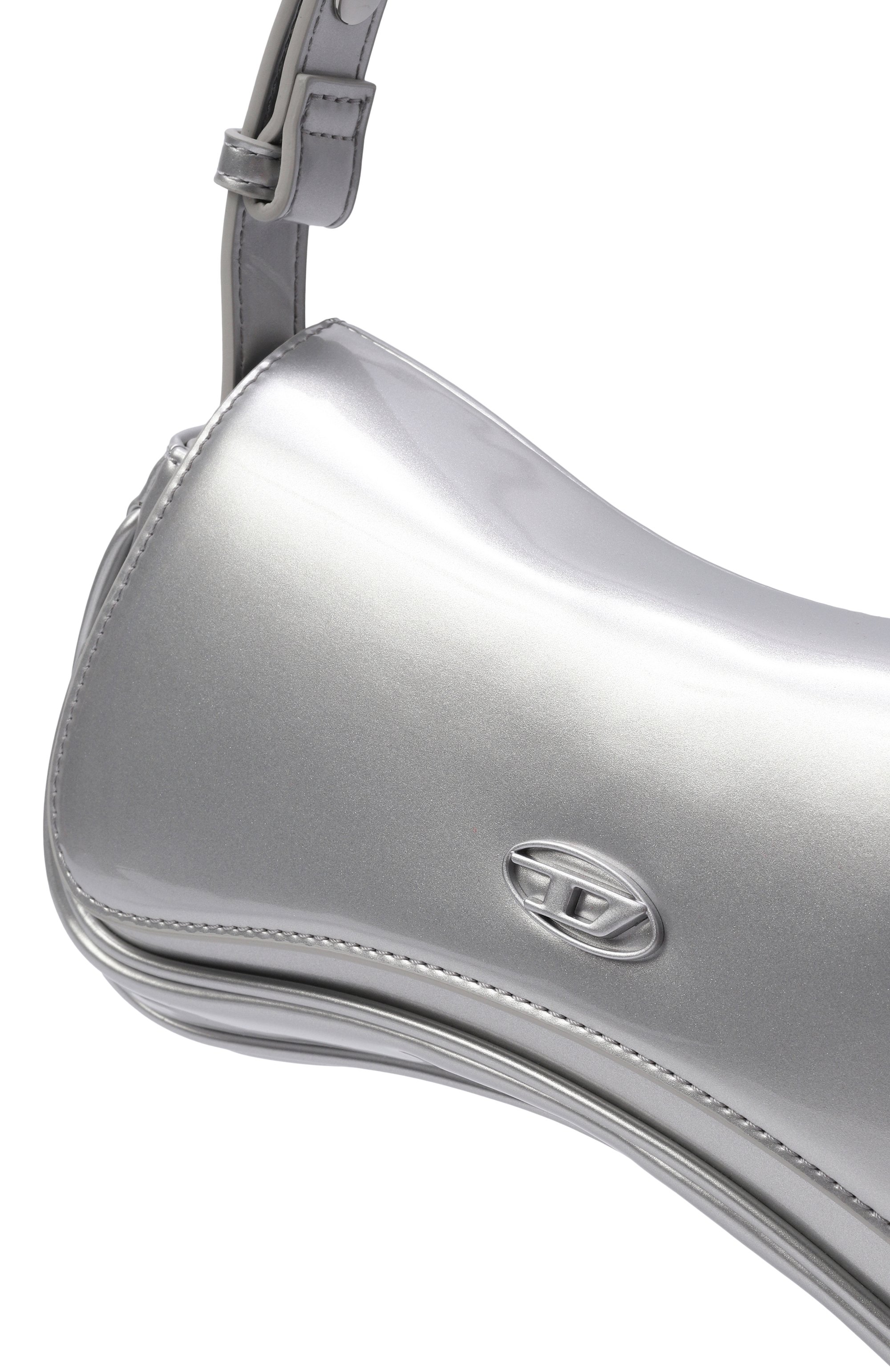 Сумка play DIESEL серебряного цвета по цене 33400 руб., арт. X10202/P8950, фото 6 Сумка play DIESEL, арт. X10202/P8950, фото 6