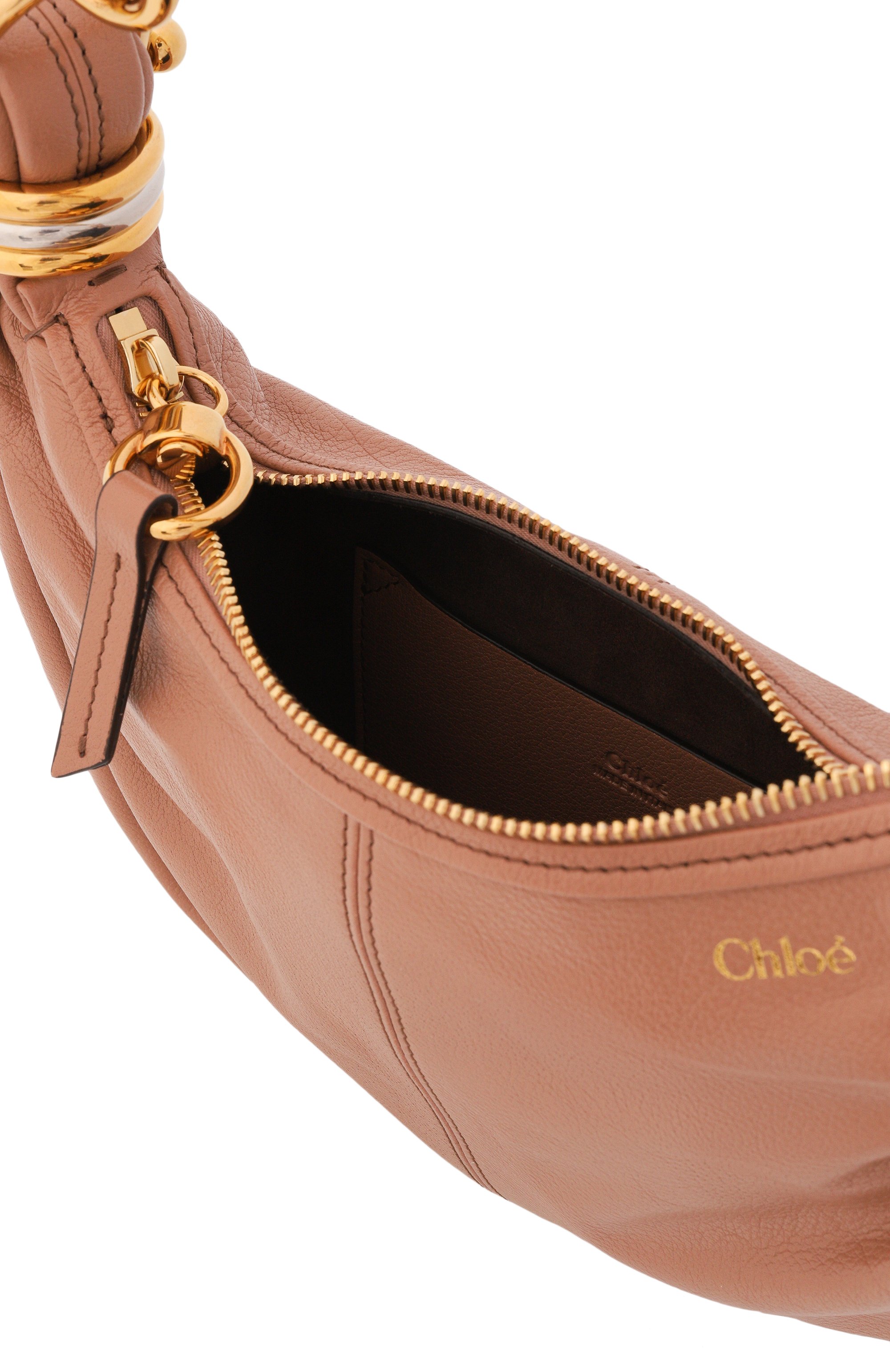 Сумка bracelet mini CHLOÉ темно-бежевого цвета по цене 329000 руб., арт. CH26SS626037, фото 5 Сумка bracelet mini CHLOÉ, арт. CH26SS626037, фото 5
