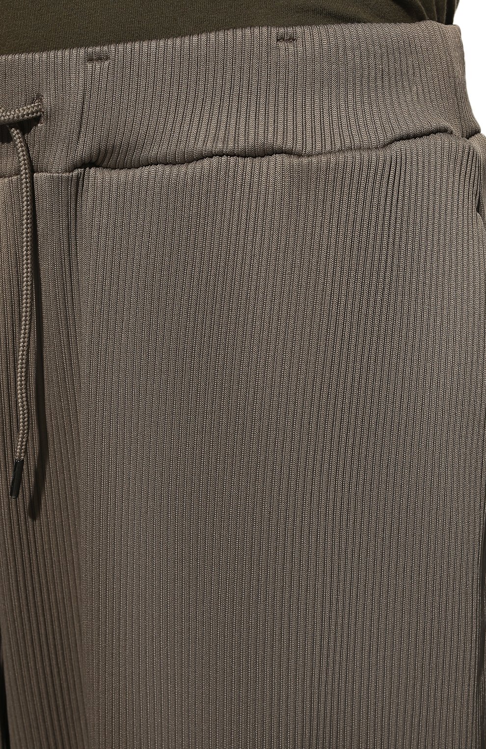 Джоггеры KAZUYUKI KUMAGAI серого цвета по цене 45800 руб., арт. AP21-007, фото 5 Джоггеры KAZUYUKI KUMAGAI, арт. AP21-007, фото 5