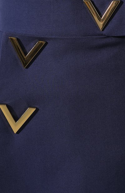 Шорты из смеси шерсти и шелка VALENTINO синего цвета по цене 148000 руб., арт. RB3RA4E04FM, фото 5 Шорты из смеси шерсти и шелка VALENTINO, арт. RB3RA4E04FM, фото 5