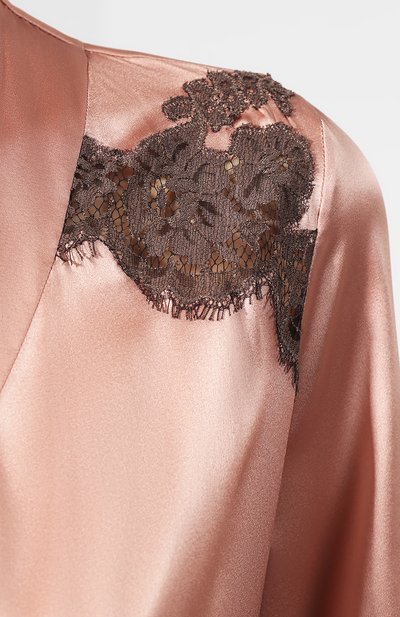 Халат с поясом I.D. SARRIERI розового цвета по цене 102960 руб., арт. L4871_FW19_фв19, фото 5 Халат с поясом I.D. SARRIERI, арт. L4871_FW19_фв19, фото 5