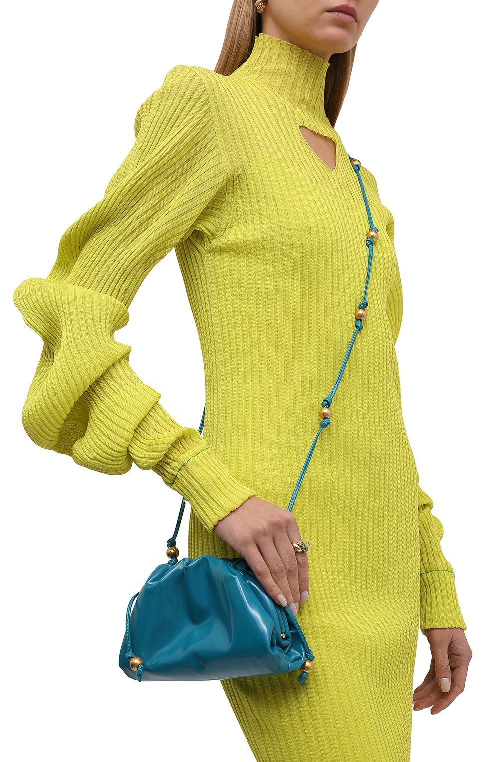 Клатч pouch mini BOTTEGA VENETA бирюзового цвета по цене 199500 руб., арт. 680186/V1C30, фото 6 Клатч pouch mini BOTTEGA VENETA, арт. 680186/V1C30, фото 6