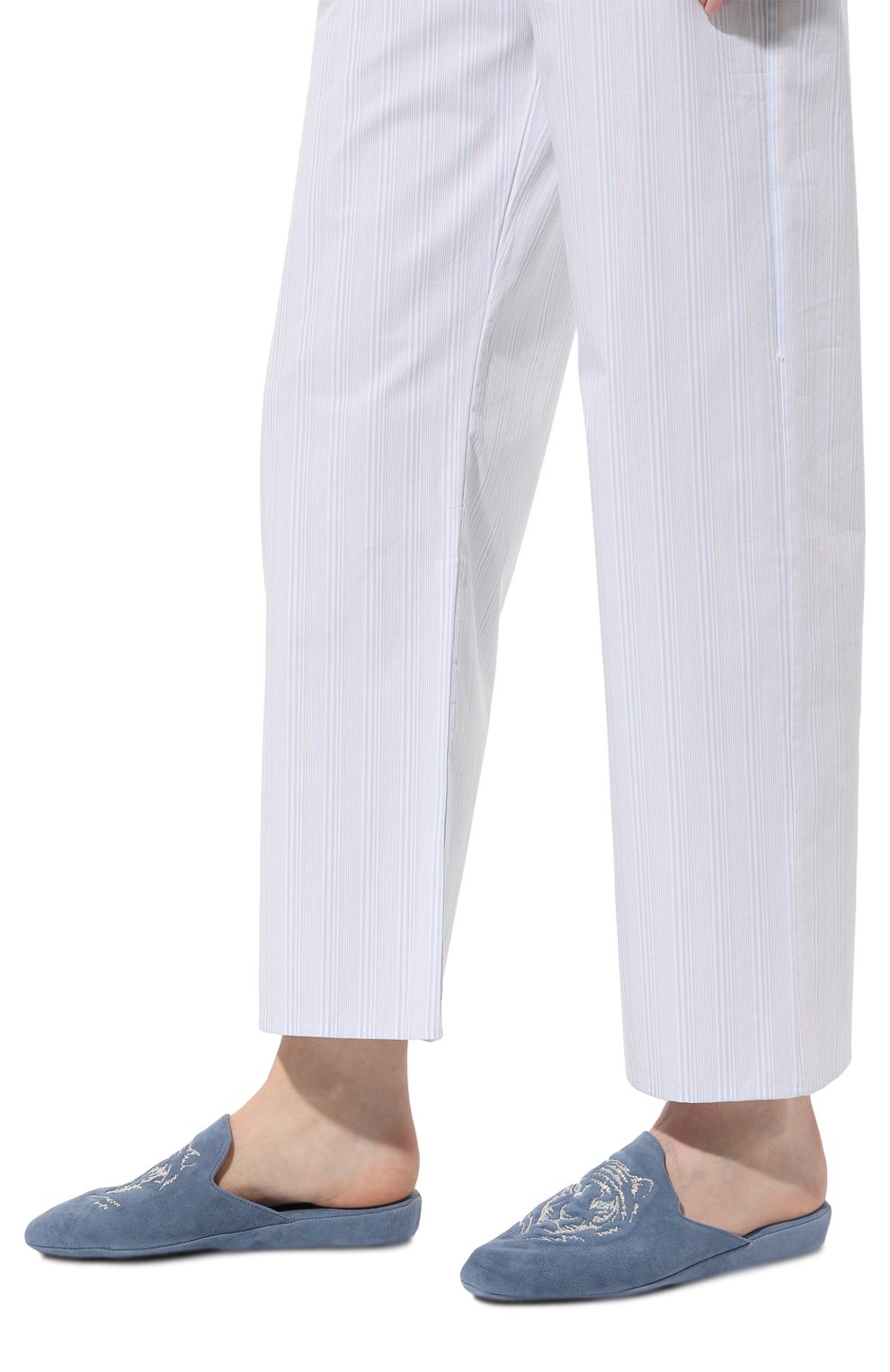 Домашние туфли из замши HOMERS AT HOME голубого цвета по цене 19950 руб., арт. 20234/ANTE, фото 3 Домашние туфли из замши HOMERS AT HOME, арт. 20234/ANTE, фото 3