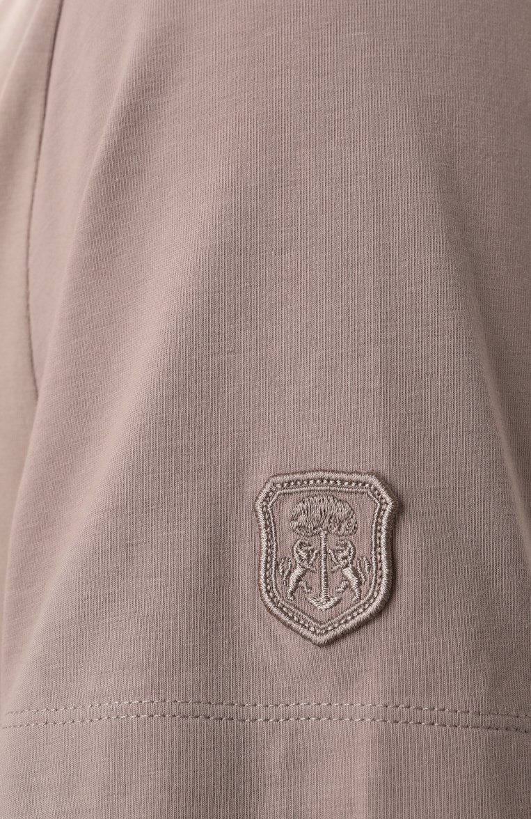 Мужская хлопковая футболка CORNELIANI бежевого цвета, арт. 25G586-2525028 | Фото 6 (Материал внешний: Хлопок; Материал сплава: Проставлено; Драгоценные камни: Проставлено; Рукава: Короткие; Длина (для топов): Стандартные; Принт: Без принта; Стили: Кэжуэл; Мужское Кросс-КТ: Футболка-одежда; Кросс-КТ: Джерси)