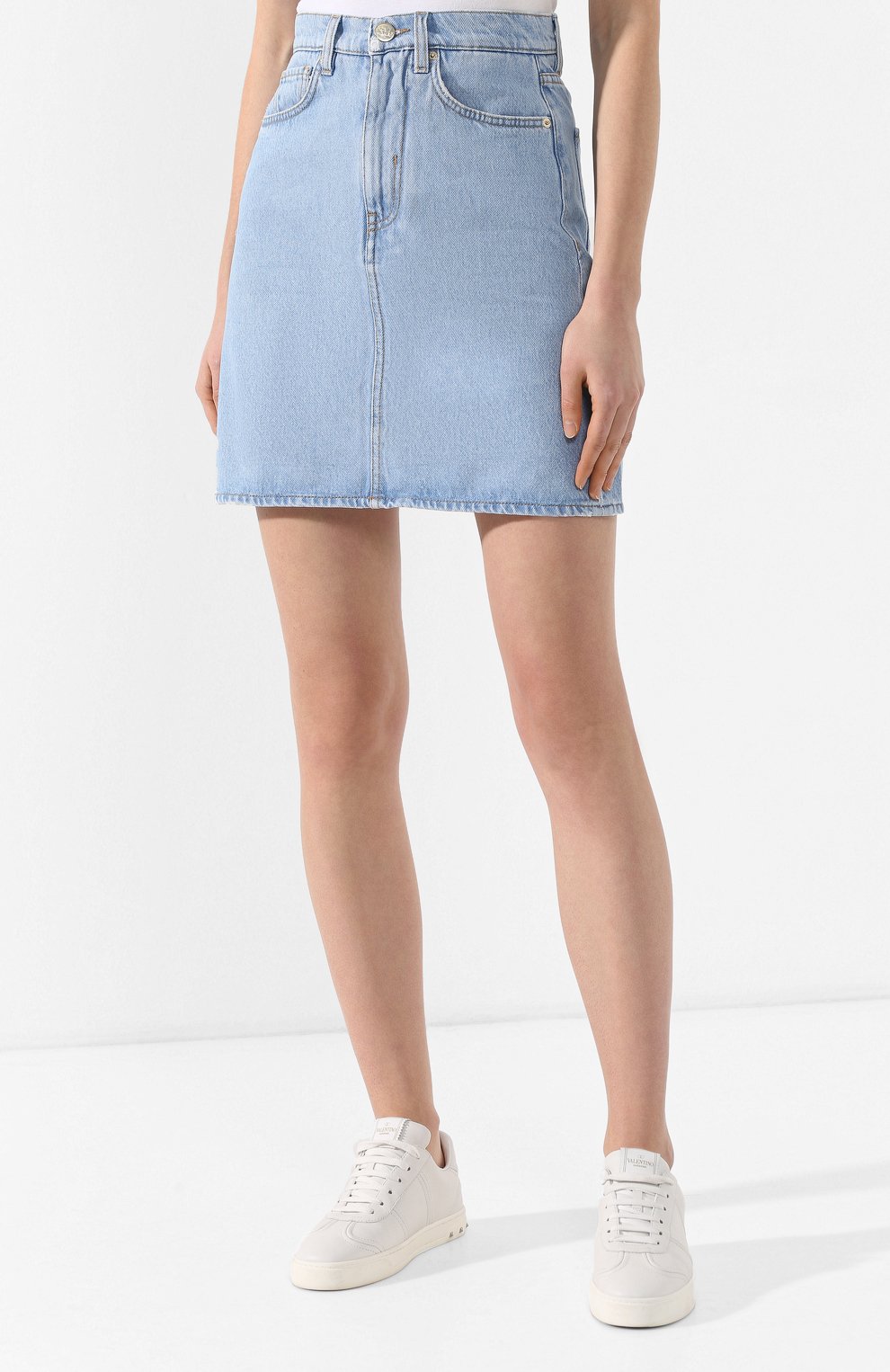 Джинсовая юбка TWO WOMEN IN THE WORLD голубого цвета по цене 16000 руб., арт. NICHE/UVTE6, фото 3 Джинсовая юбка TWO WOMEN IN THE WORLD, арт. NICHE/UVTE6, фото 3