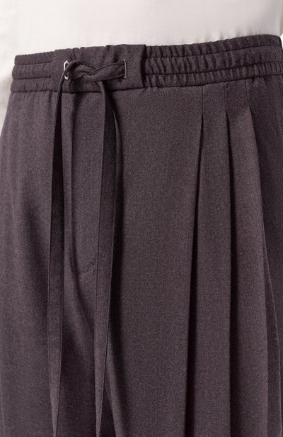 Шерстяные брюки DOLCE & GABBANA темно-фиолетового цвета по цене 139500 руб., арт. GP26GT/FUBG8, фото 5 Шерстяные брюки DOLCE & GABBANA, арт. GP26GT/FUBG8, фото 5
