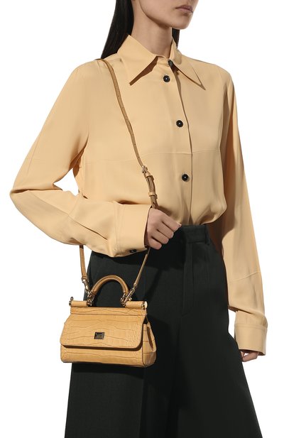 Сумка sicily из кожи аллигатора DOLCE & GABBANA бежевого цвета по цене 868000 руб., арт. BB7116/A2R08/AMIS, фото 2 Сумка sicily из кожи аллигатора DOLCE & GABBANA, арт. BB7116/A2R08/AMIS, фото 2