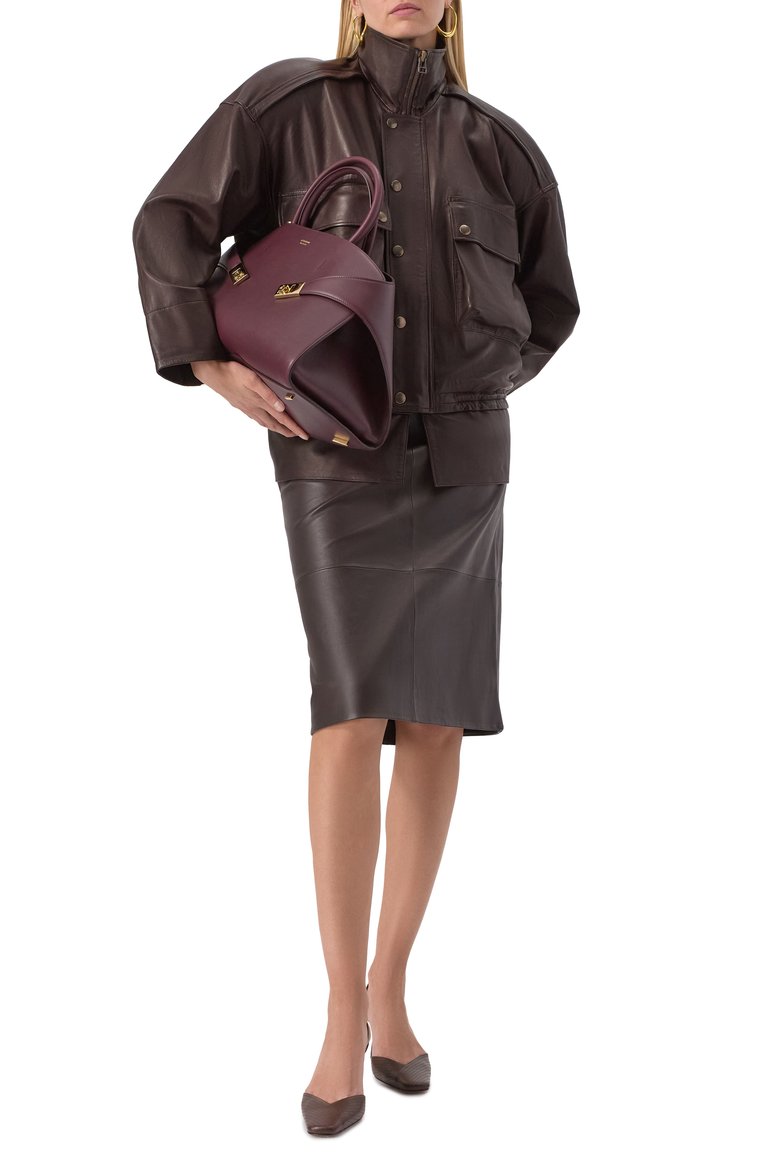 Женская сумка hug large FERRAGAMO темно-бордового цвета, арт. 215921/769113 | Фото 7 (Размер: large; Материал: Натуральная кожа; Ремень/цепочка: На ремешке; Автоматизация ТО: Проставлено; Автоматизация состава: Проставлено)