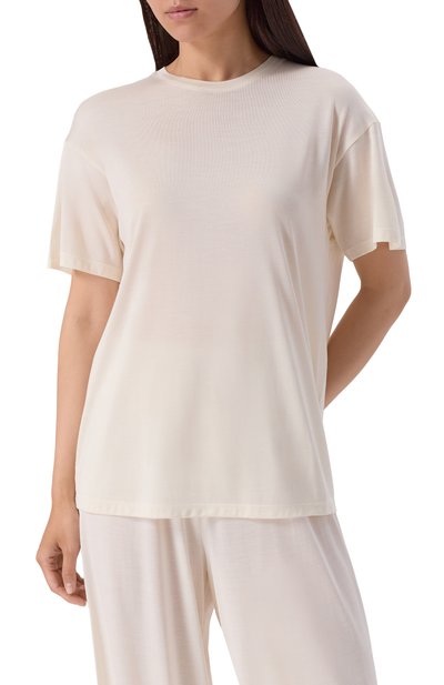 Шелковая футболка 12 STOREEZ кремового цвета по цене 13000 руб., арт. 131575, фото 3 Шелковая футболка 12 STOREEZ, арт. 131575, фото 3