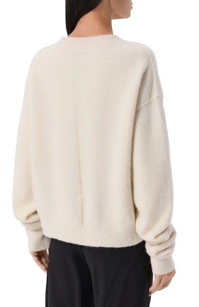 Шерстяной пуловер RICK OWENS молочного цвета по цене 97700 руб., арт. RP02F5650/KWP, фото 4 Шерстяной пуловер RICK OWENS, арт. RP02F5650/KWP, фото 4