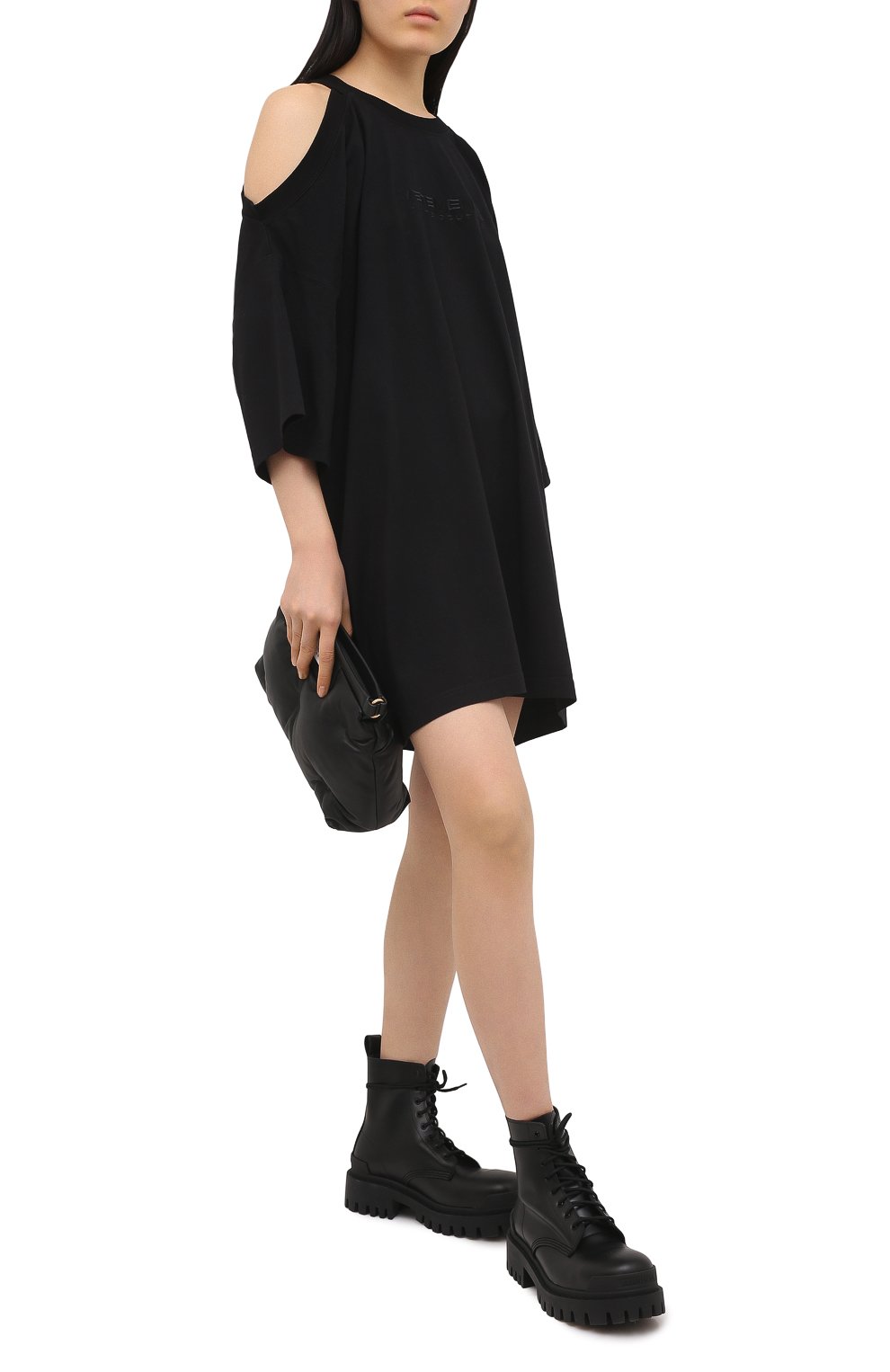 Хлопковое платье VETEMENTS черного цвета по цене 49350 руб., арт. WE51DR845B 1610/BLACK, фото 2 Хлопковое платье VETEMENTS, арт. WE51DR845B 1610/BLACK, фото 2