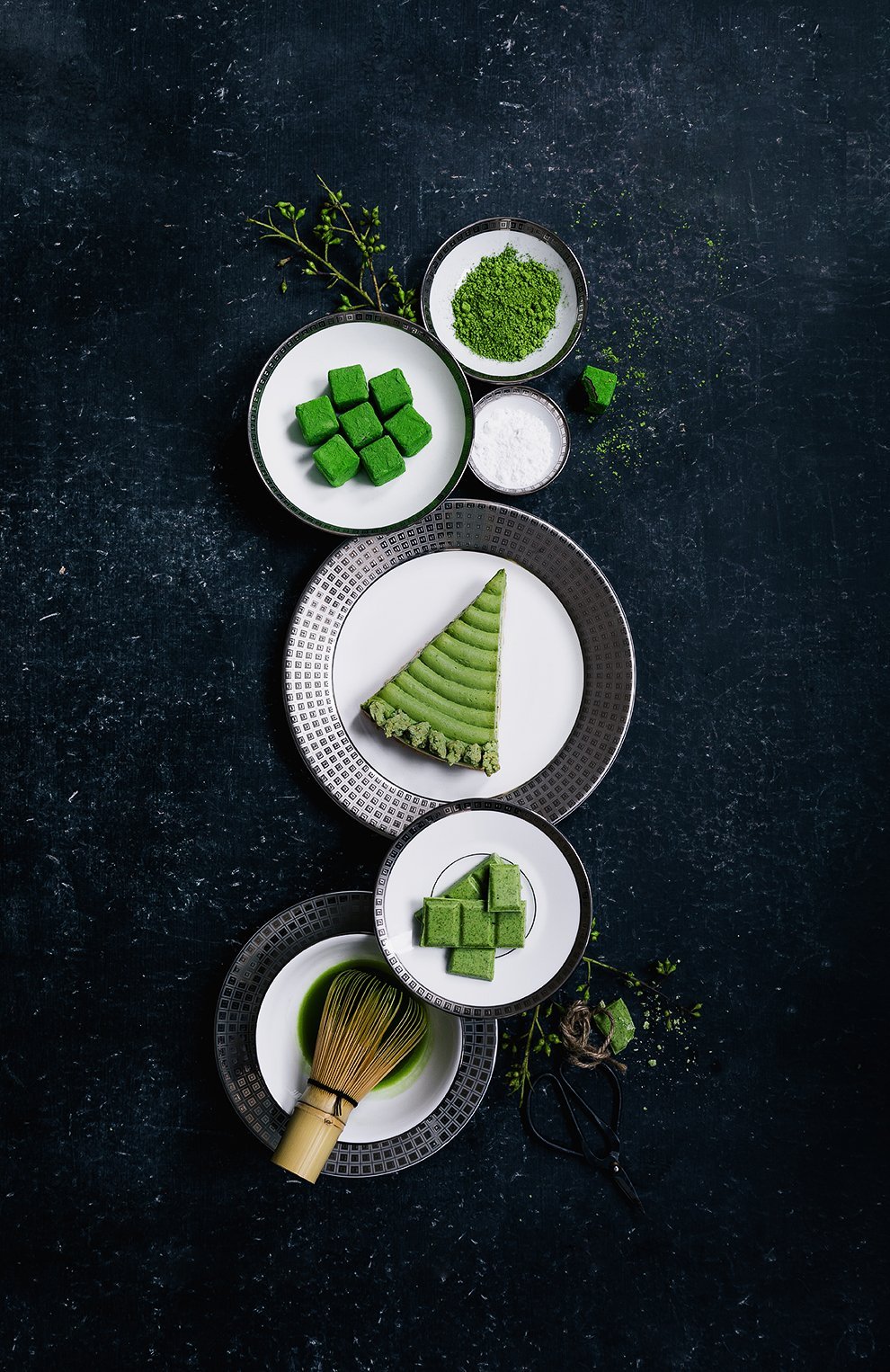 Тарелка для хлеба и масла athena platine accent BERNARDAUD серебряного цвета по цене 14850 руб., арт. 0448/5763, фото 3 Тарелка для хлеба и масла athena platine accent BERNARDAUD, арт. 0448/5763, фото 3