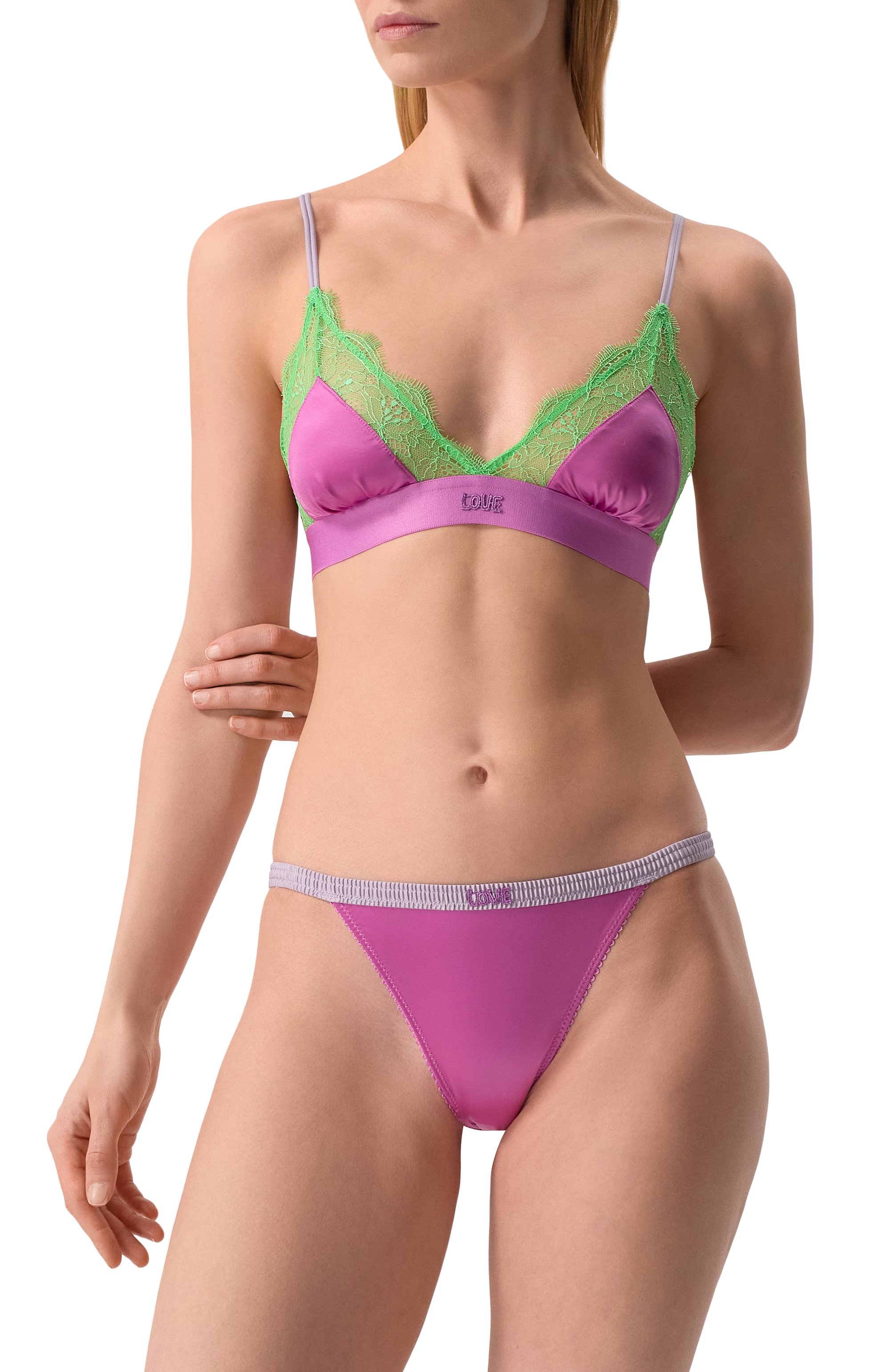 Бюстгальтер-бралетт LOVE STORIES сиреневого цвета по цене 9810 руб., арт. L2471005-500, фото 2 Бюстгальтер-бралетт LOVE STORIES, арт. L2471005-500, фото 2