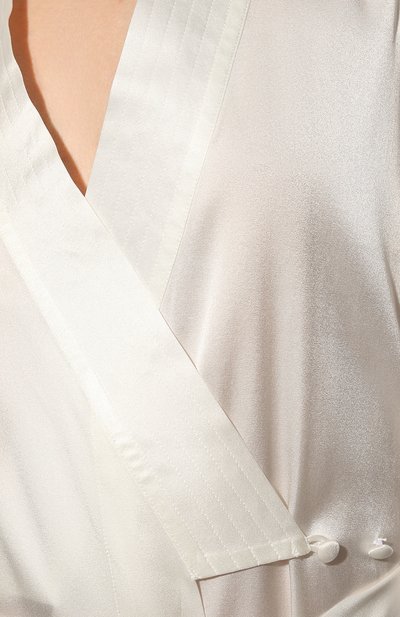 Шелковый халат MARJOLAINE кремового цвета по цене 45630 руб., арт. 4OXA2001, фото 5 Шелковый халат MARJOLAINE, арт. 4OXA2001, фото 5