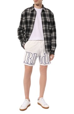 Мужского шорты RHUDE белого цвета, арт. RHPS24SH05005302 | Фото 5 (Материал внешний: Синтетический материал; Стили: Спорт-шик; Принт: С принтом; Случай: Повседневный; Материал подклада: Синтетический материал; Нос: Не проставлено; Региональные ограничения белый список (Axapta Mercury): Не проставлено; Кросс-КТ: Широкие)