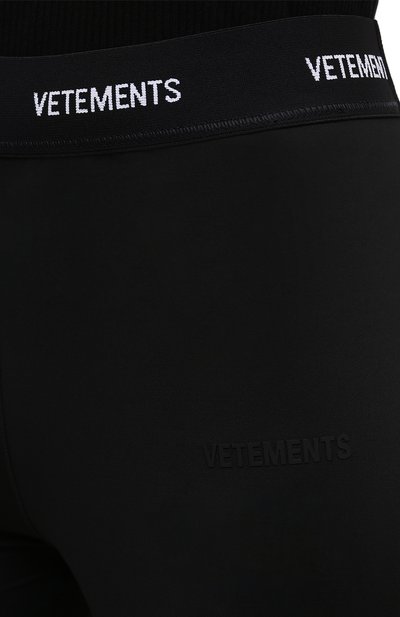 Легинсы VETEMENTS черного цвета по цене 42550 руб., арт. WAH21TR290 1332/BLACK, фото 5 Легинсы VETEMENTS, арт. WAH21TR290 1332/BLACK, фото 5