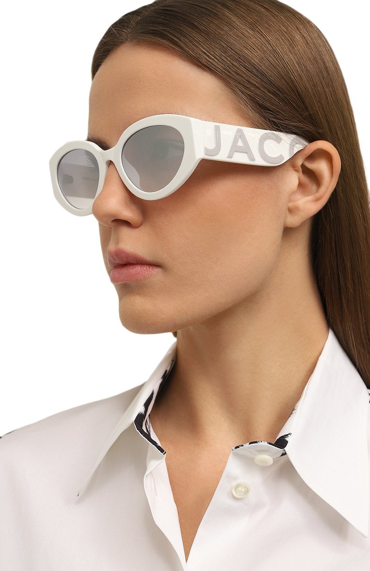 Женские солнцезащитные очки MARC JACOBS (THE) белого цвета, арт. MARC 694/G HYM | Фото 2 (Нос: Не проставлено; Тип очков: С/з; Региональные ограничения белый список (Axapta Mercury): Не проставлено; Материал: Пластик; Оптика Гендер: оптика-женское; Очки форма: Овальные)