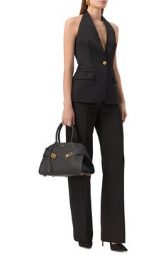 Женская сумка hug small FERRAGAMO черного цвета, арт. 215608/766761 | Фото 7 (Материал: Натуральная кожа; Ремень/цепочка: На ремешке; Размер: small)