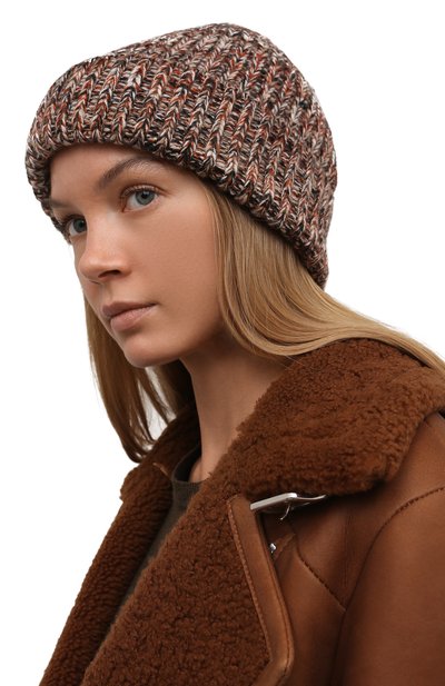 Шапка из кашемира и шерсти CHLOÉ коричневого цвета по цене 38050 руб., арт. CHC21WMB03630, фото 2 Шапка из кашемира и шерсти CHLOÉ, арт. CHC21WMB03630, фото 2