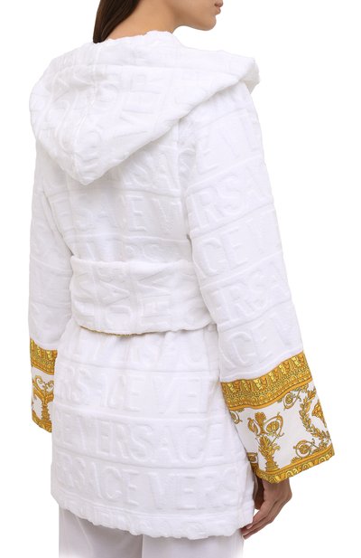 Хлопковый халат VERSACE белого цвета по цене 74950 руб., арт. ZACJ00019/ZC0SP052, фото 4 Хлопковый халат VERSACE, арт. ZACJ00019/ZC0SP052, фото 4