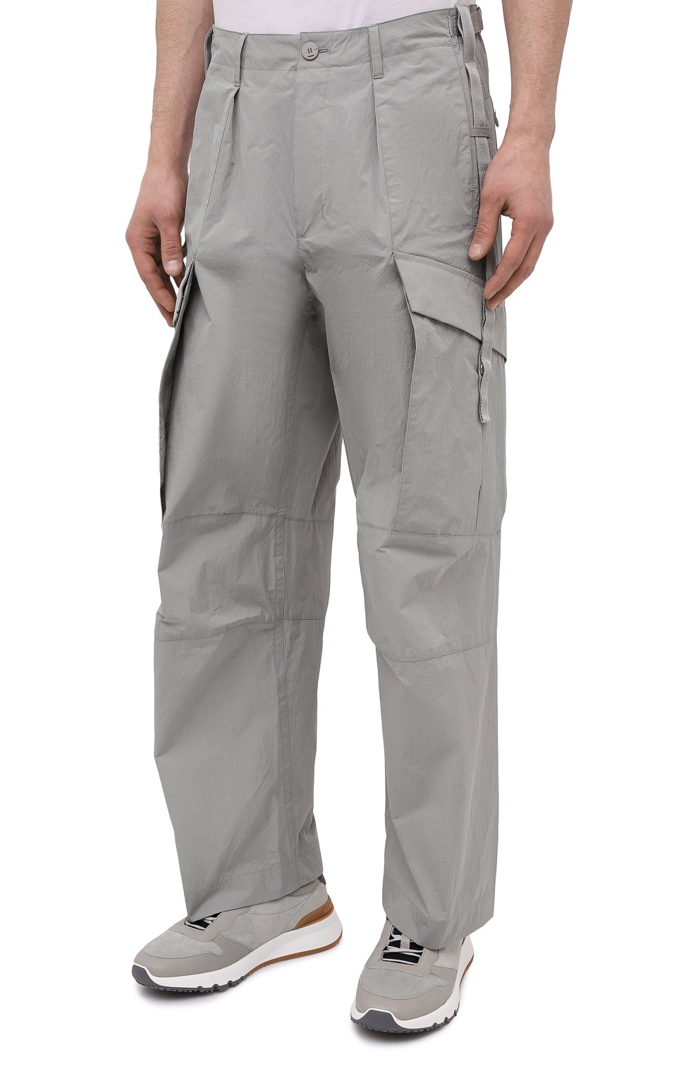 Брюки-карго KAZUYUKI KUMAGAI светло-серого цвета по цене 67700 руб., арт. AP11-210, фото 3 Брюки-карго KAZUYUKI KUMAGAI, арт. AP11-210, фото 3