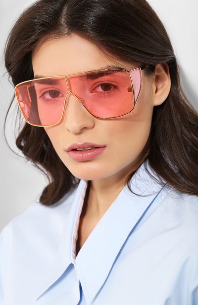 Солнцезащитные очки TOM FORD розового цвета по цене 35900 руб., арт. TF708 33Y, фото 2 Солнцезащитные очки TOM FORD, арт. TF708 33Y, фото 2