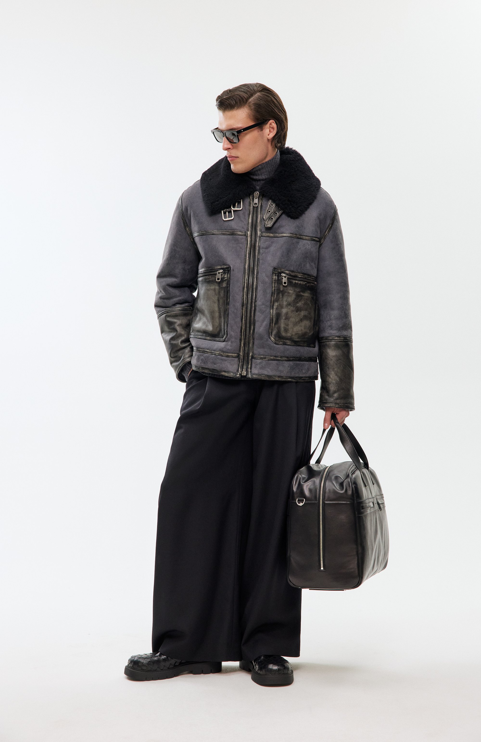 Кожаные ботинки haddock BOTTEGA VENETA черного цвета по цене 239500 руб., арт. 837876/V2WTA, фото 7 Кожаные ботинки haddock BOTTEGA VENETA, арт. 837876/V2WTA, фото 7