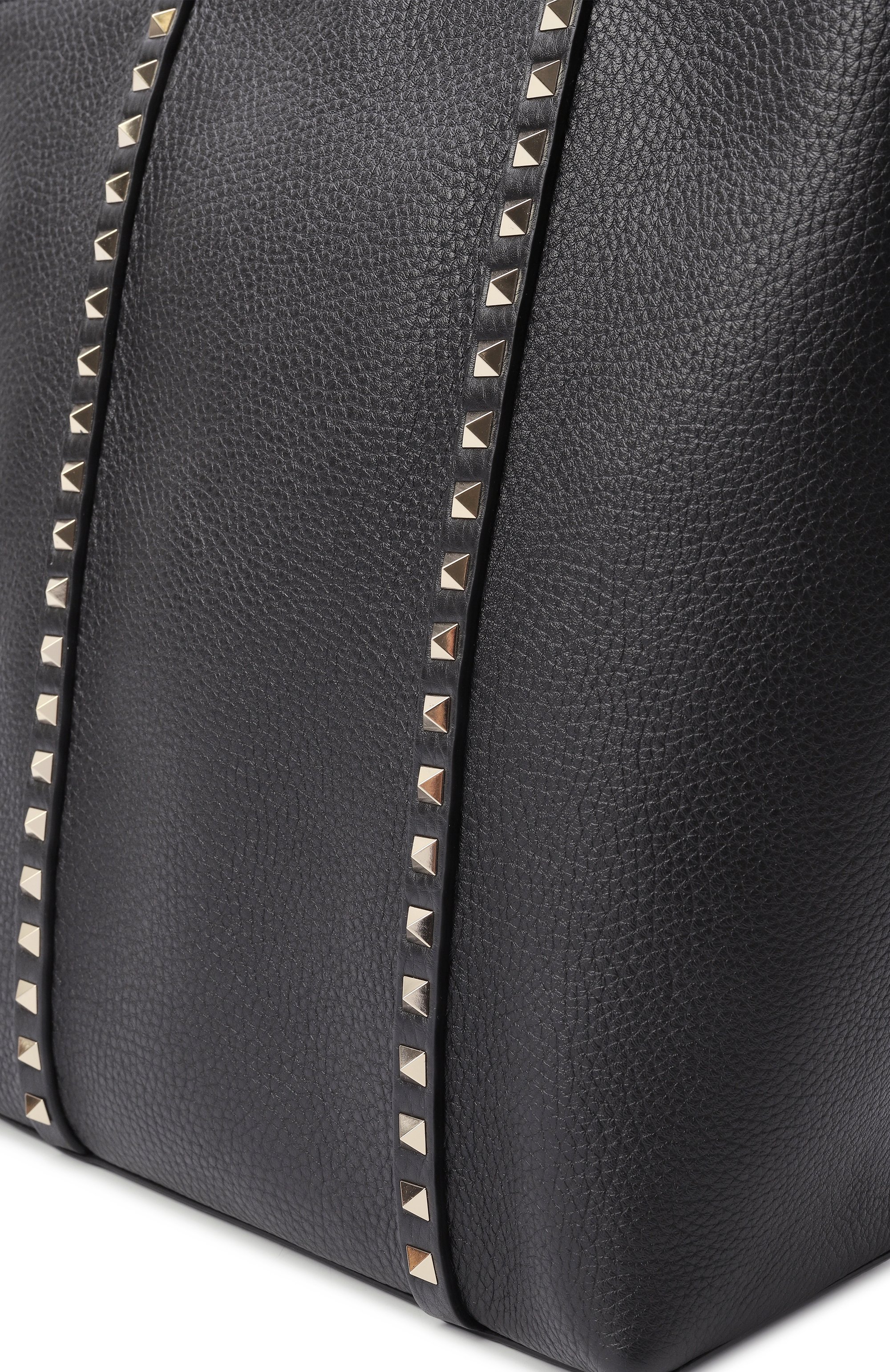 Сумка-тоут rockstud VALENTINO черного цвета по цене 257500 руб., арт. 7W2B0Q99/VSF, фото 3 Сумка-тоут rockstud VALENTINO, арт. 7W2B0Q99/VSF, фото 3