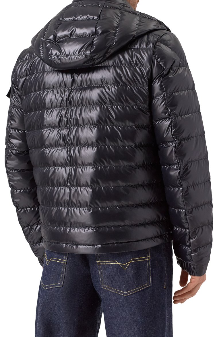Мужская пуховая куртка lauros MONCLER темно-синего цвета, арт. 1A00020/595ZJ | Фото 4 (Длина (верхняя одежда): Короткие; Материал внешний: Синтетический материал; Материал подклада: Синтетический материал; Рукава: Длинные; Стили: Кэжуэл; Мужское Кросс-КТ: Куртка-пуховая; Материал утеплителя: Пух и перо; Кросс-КТ: Утепленные; Автоматизация ТО: Проставлено; Автоматизация состава: Проставлено)