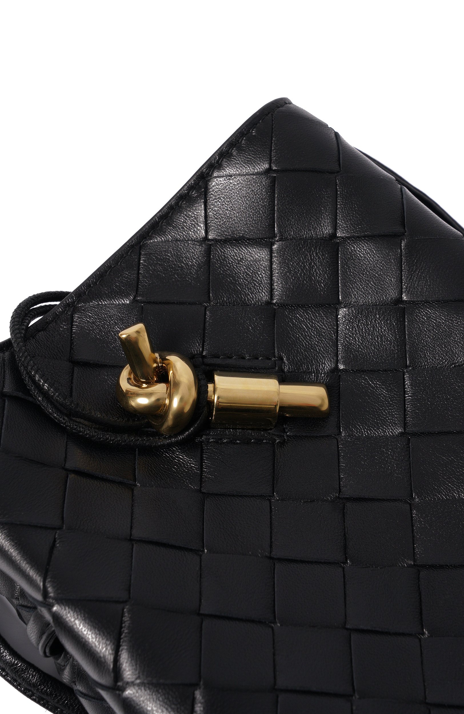 Сумка andiamo BOTTEGA VENETA черного цвета по цене 209500 руб., арт. 843890/VCPP0_001, фото 6 Сумка andiamo BOTTEGA VENETA, арт. 843890/VCPP0_001, фото 6