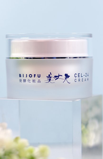Успокаивающий крем с биоферментами bijofu (30g) AMENITY бесцветного цвета, арт. 4528445100513 | Фото 2 (Тип продукта: Кремы; Региональные ограничения белый список (Axapta Mercury): Не проставлено; Назначение: Для лица; Нос: Не проставлено)