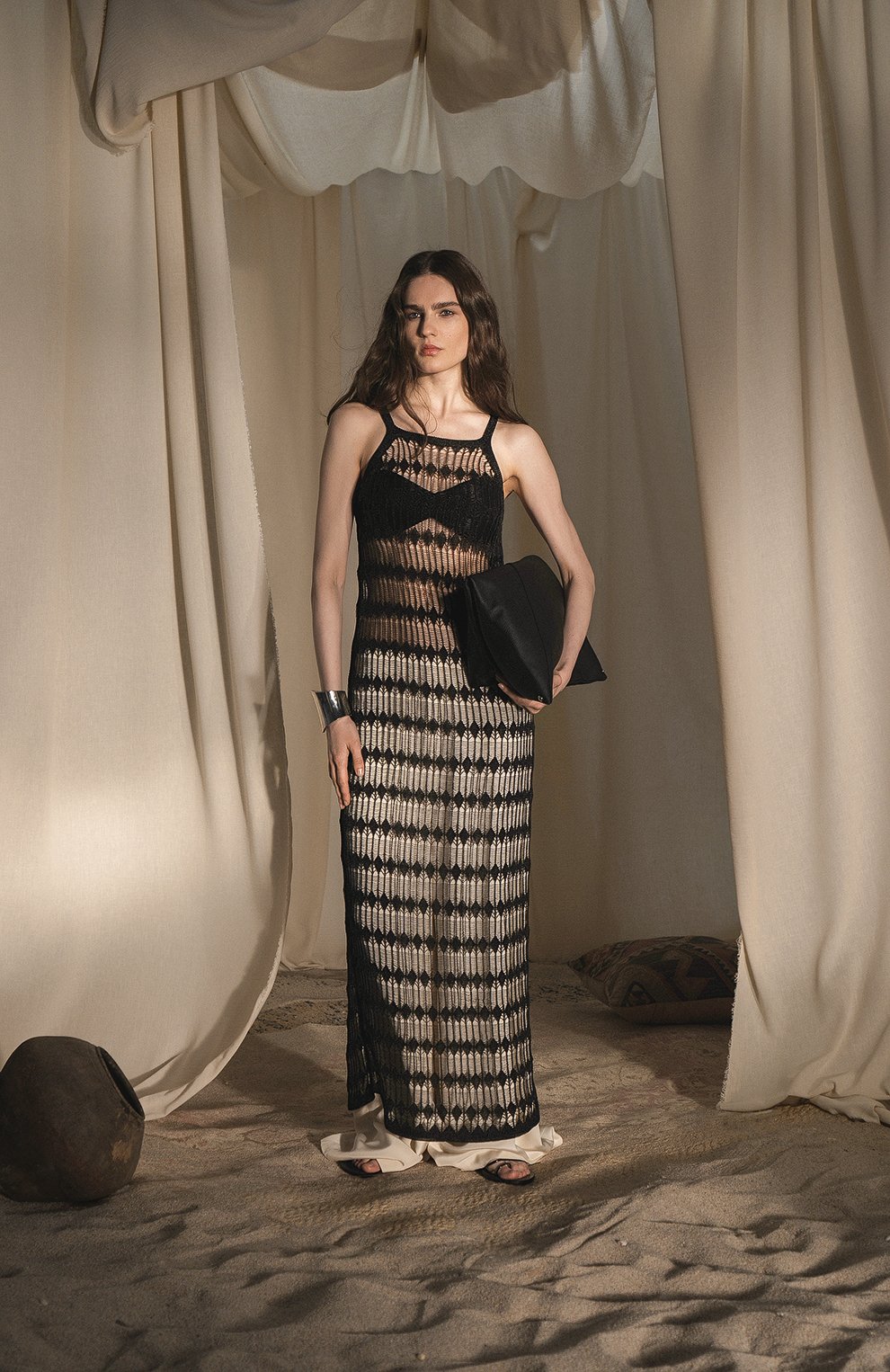 Сумка japanese large MM6 черного цвета по цене 77650 руб., арт. S54WD0039/P4344, фото 8 Сумка japanese large MM6, арт. S54WD0039/P4344, фото 8