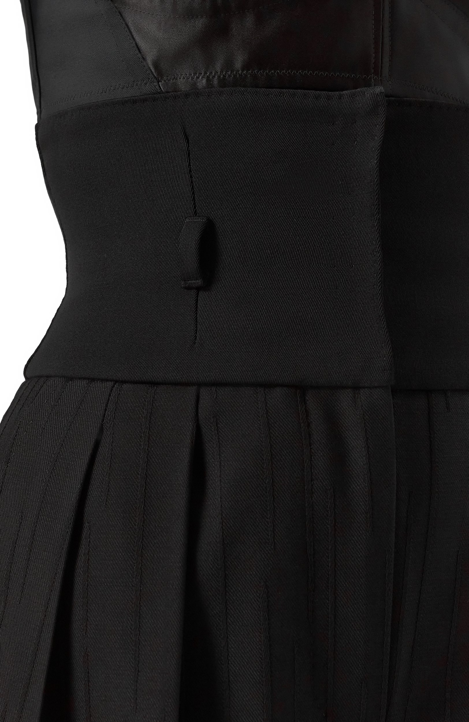 Шерстяные брюки DOLCE & GABBANA черного цвета по цене 226500 руб., арт. FTDQKT/FR22A, фото 5 Шерстяные брюки DOLCE & GABBANA, арт. FTDQKT/FR22A, фото 5