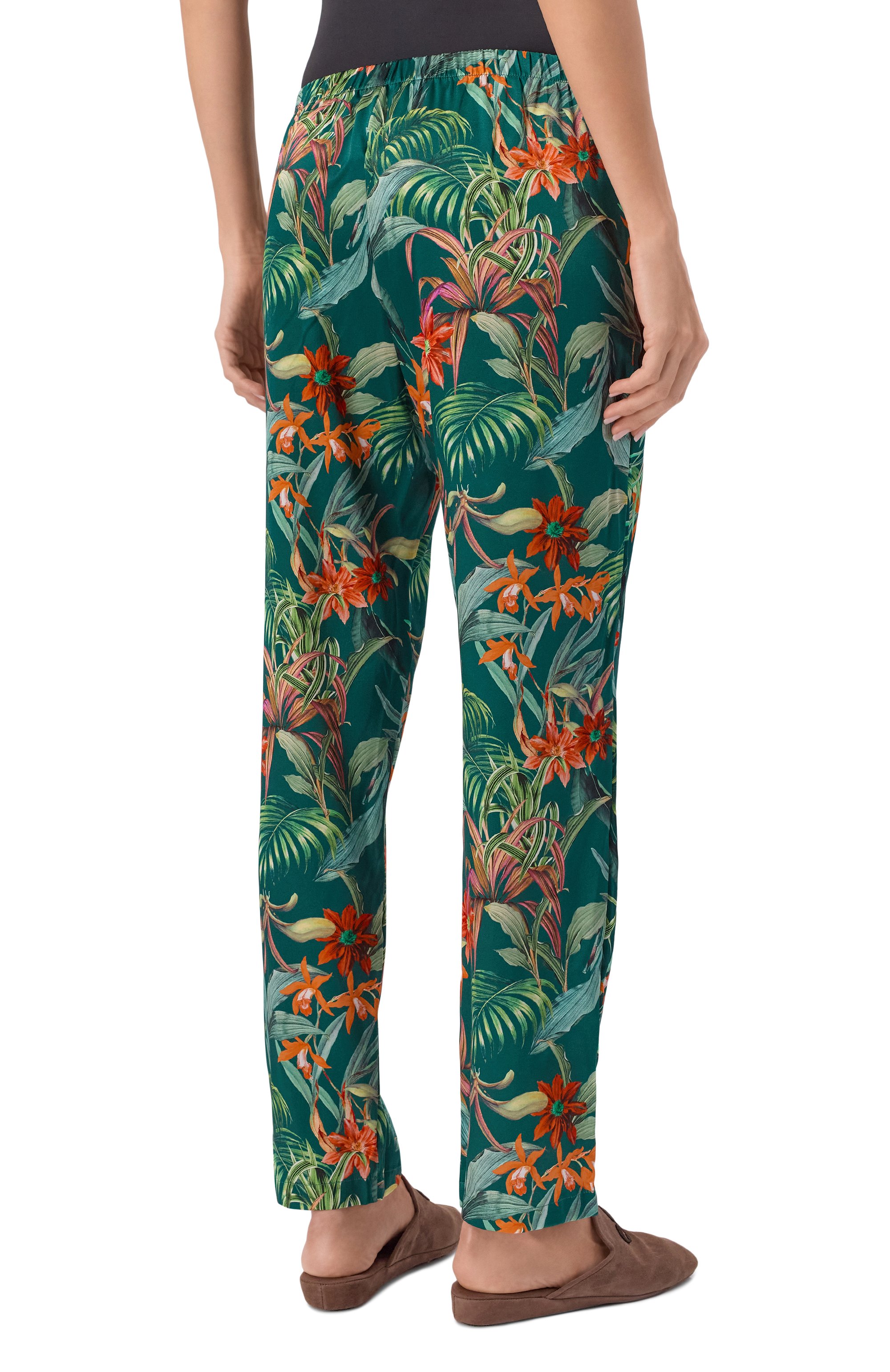 Шелковые брюки LISE CHARMEL зеленого цвета по цене 43890 руб., арт. ALJ0091, фото 4 Шелковые брюки LISE CHARMEL, арт. ALJ0091, фото 4