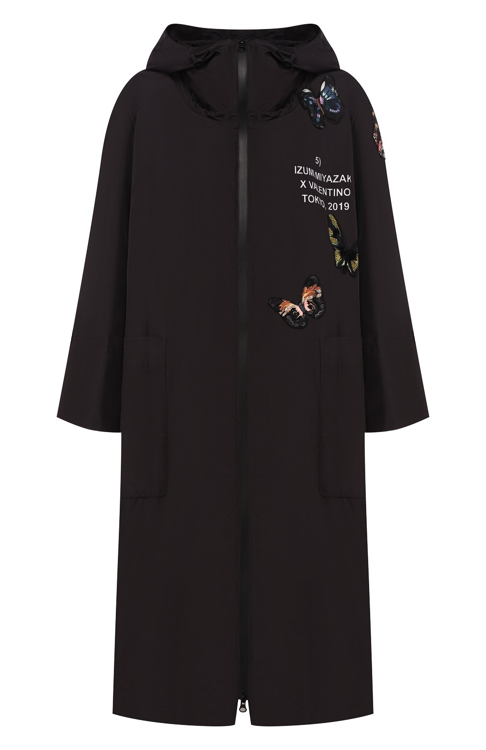 Плащ с принтом VALENTINO черного цвета по цене 527500 руб., арт. SB3CA3Y04S7, фото 1 Плащ с принтом VALENTINO, арт. SB3CA3Y04S7, фото 1