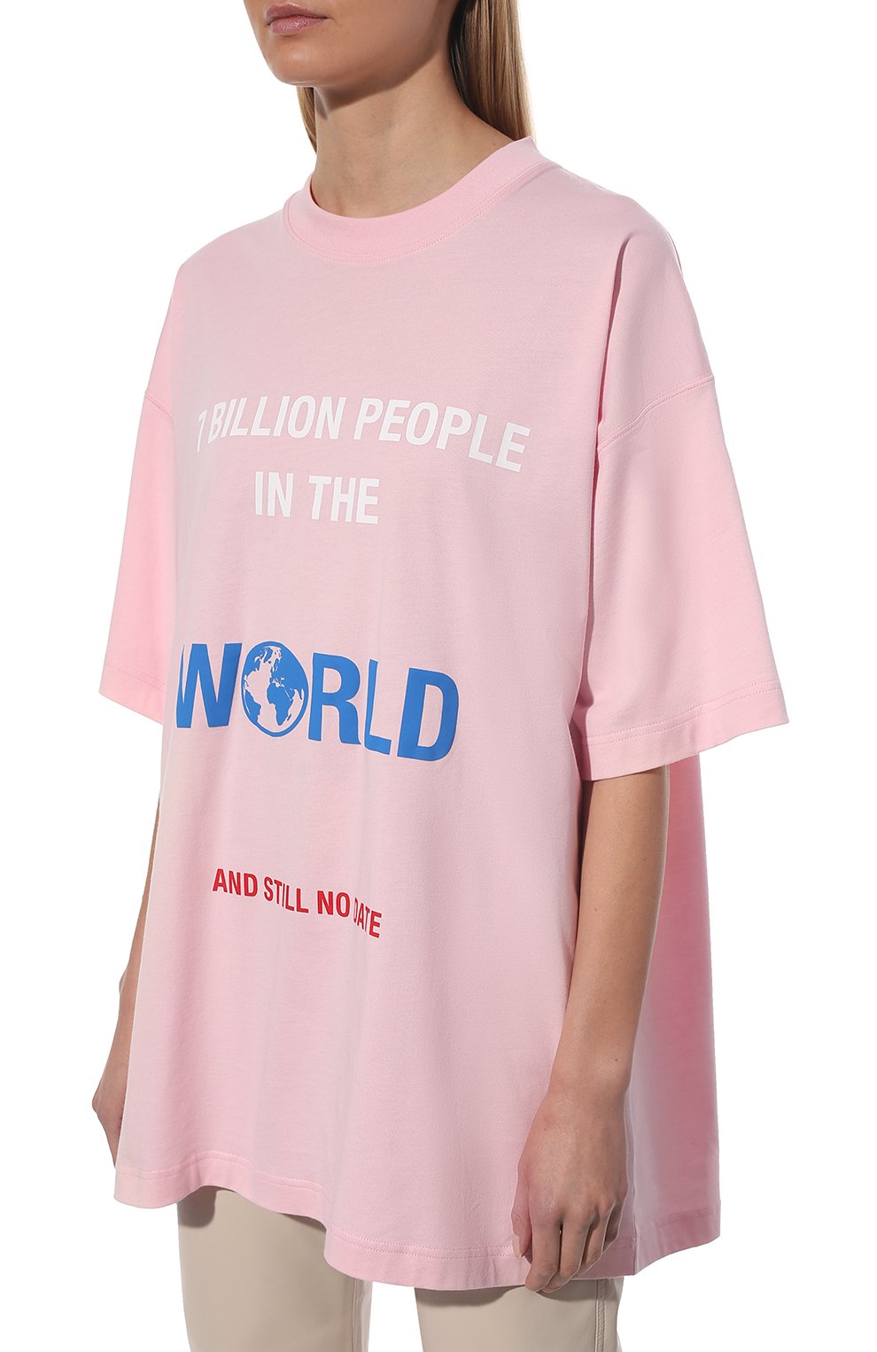 Хлопковая футболка VETEMENTS светло-розового цвета по цене 39950 руб., арт. UE52TR220P 1611/W, фото 3 Хлопковая футболка VETEMENTS, арт. UE52TR220P 1611/W, фото 3